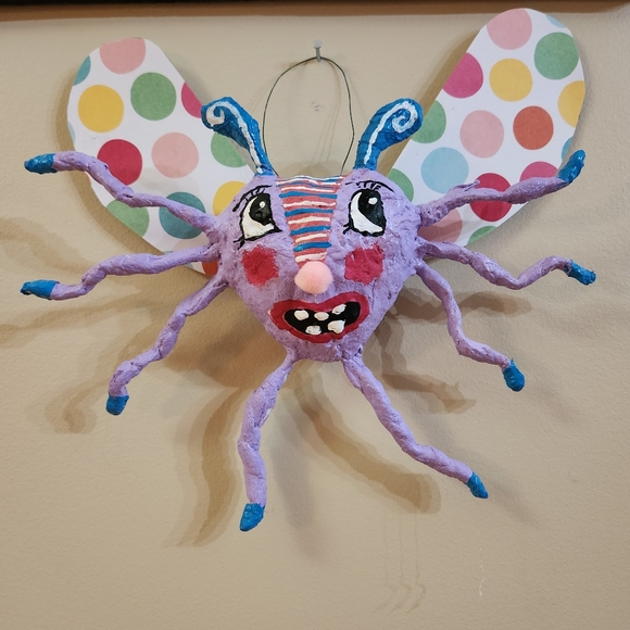 New handmade spun cotton love bug creature. - Picture 2 of 3